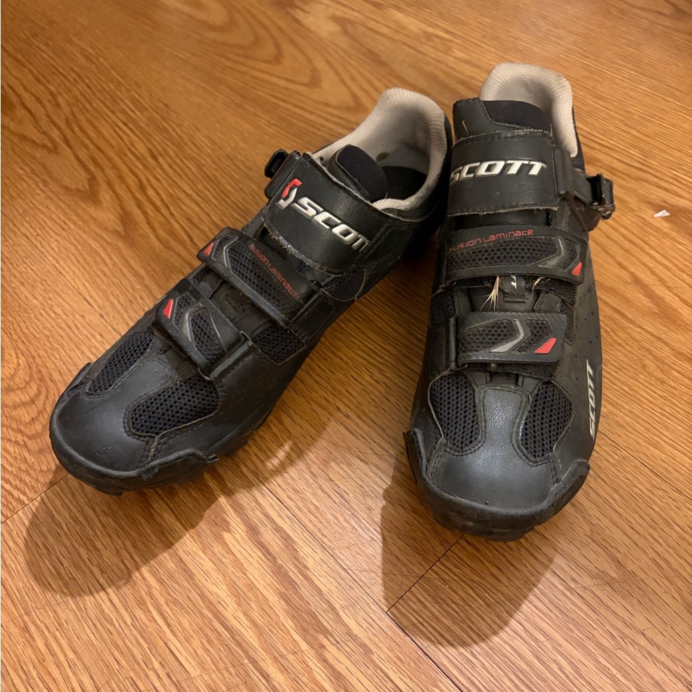 Scott Black and Gray Cycling Shoes